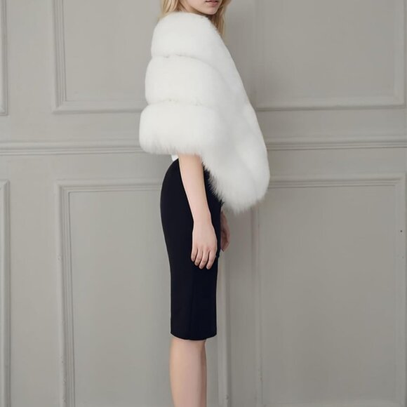 Women's Faux Fox Fur Shawl Wrap Long Cape Cloak for Winter Formal Events - Picture 5 of 7